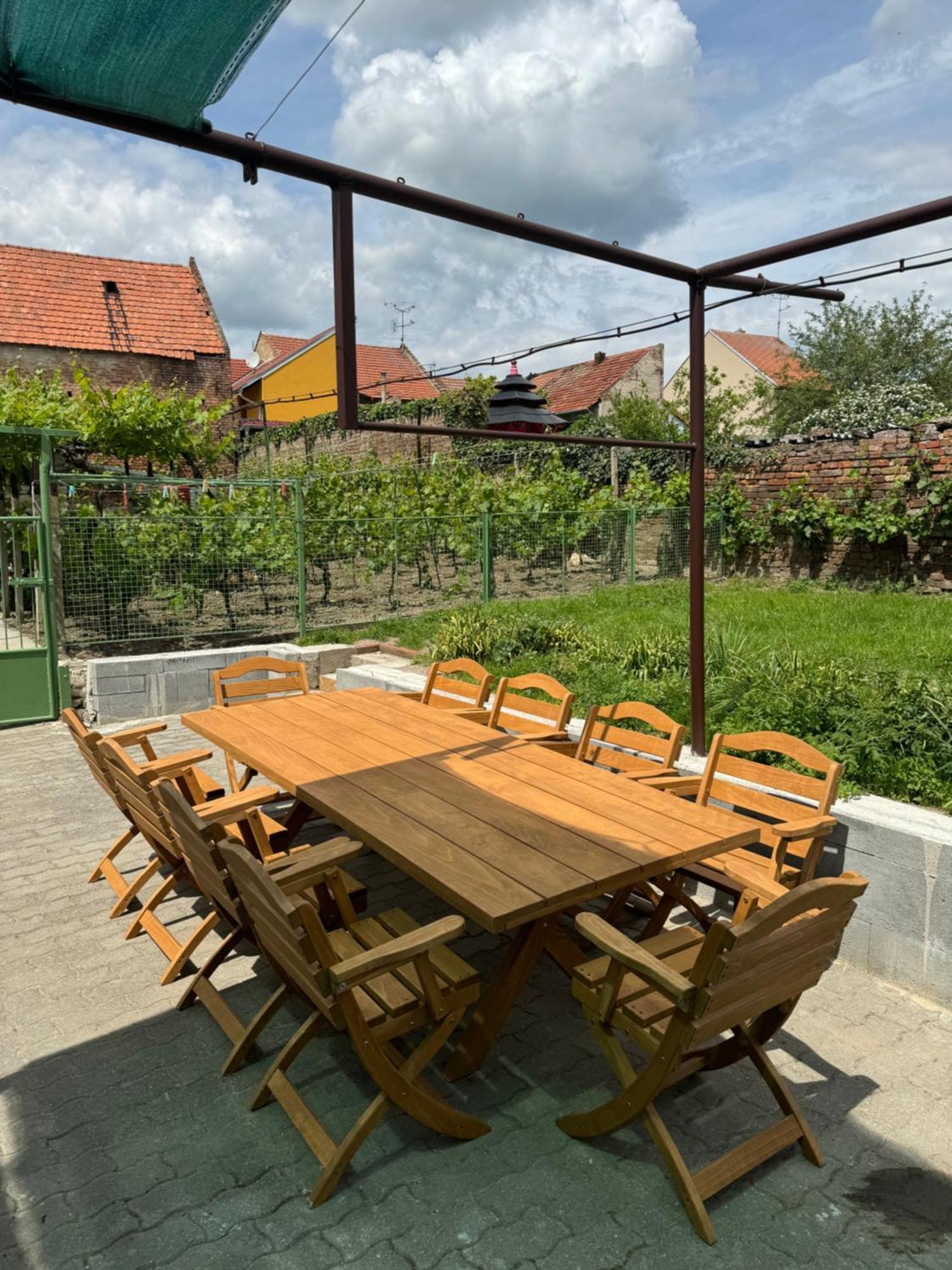 Mikulovska Chalupa Se Sklepem Buitenkant foto