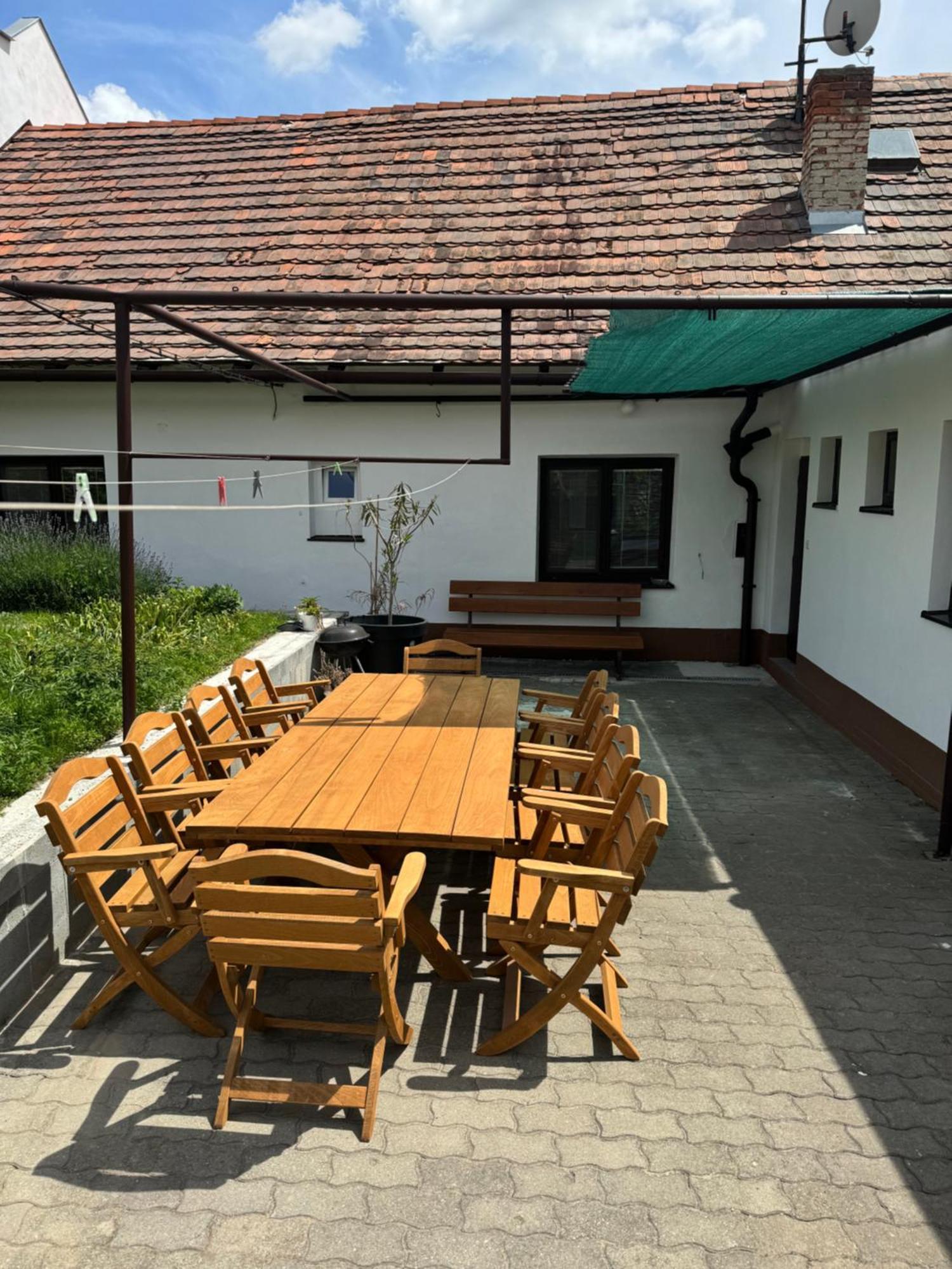 Mikulovska Chalupa Se Sklepem Buitenkant foto
