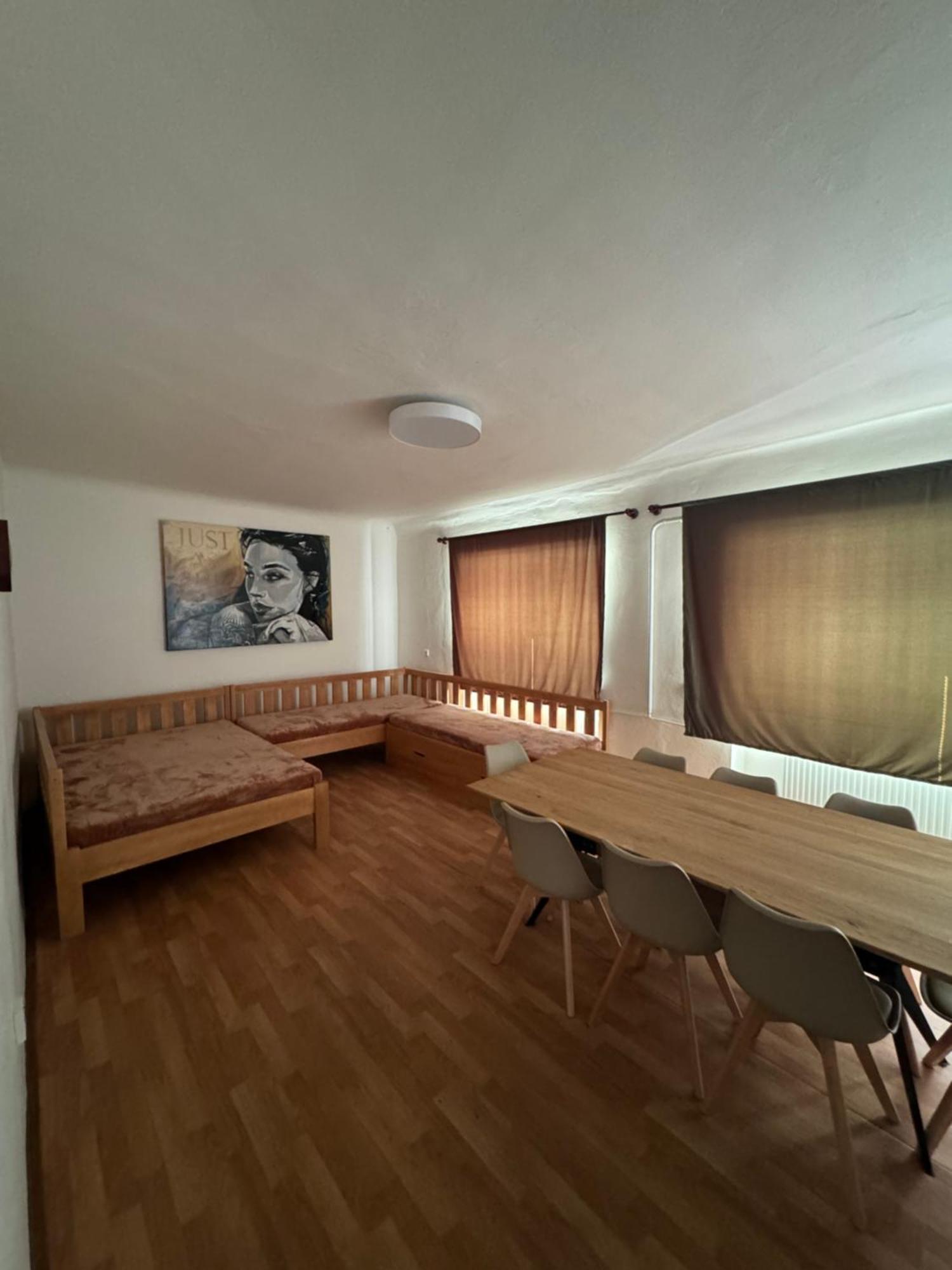 Mikulovska Chalupa Se Sklepem Buitenkant foto